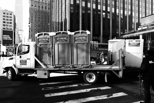 Best Portable toilet rental cost  in Avondale, PA